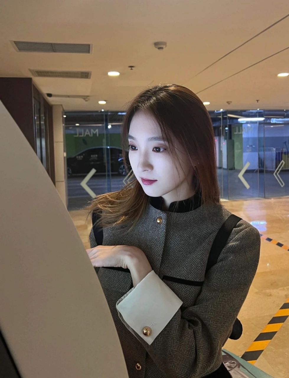 杨凯雯最新私服穿搭百元小香风也太可啦!