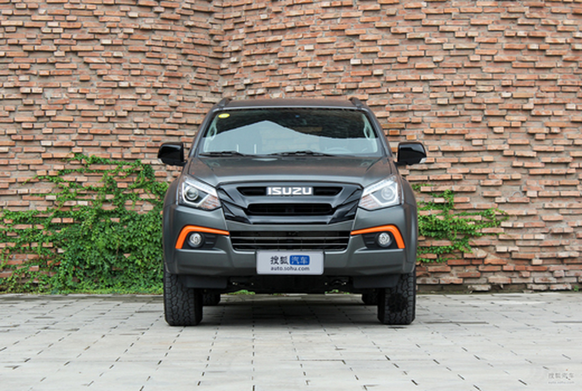 近日,我们从江西五十铃官方获悉,旗下mu-x牧游侠配置上,新增车型配备