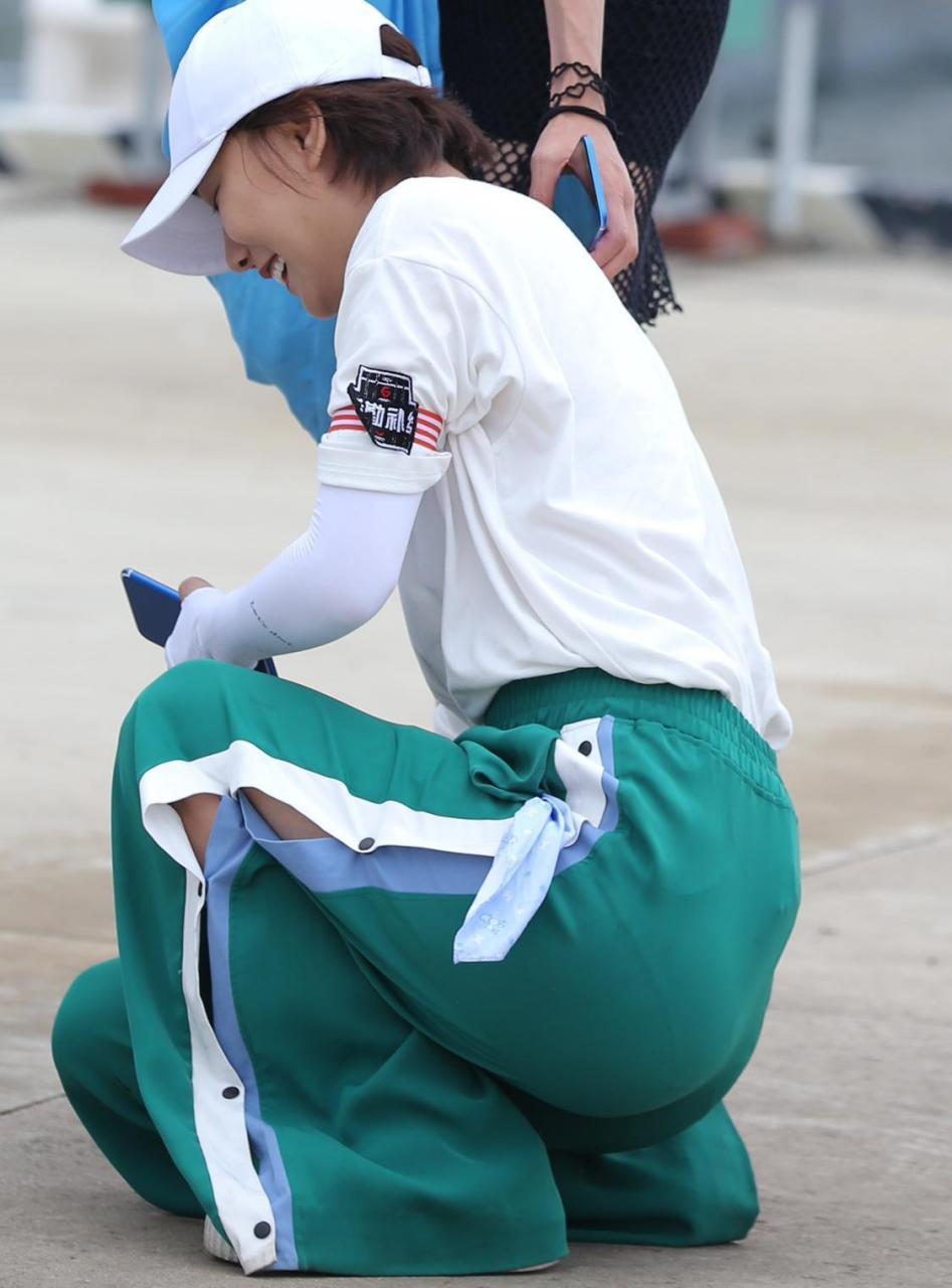 王珞丹参加极限挑战 #中国版chatgpt来了# #搞笑趣味图