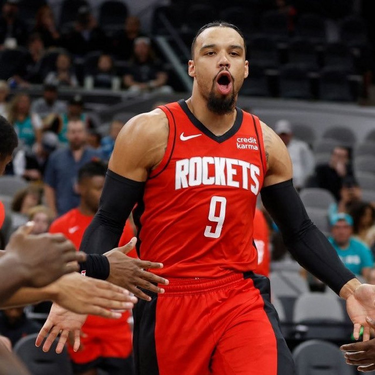 托尼-阿伦回应狄龙:"你还是那样子,我看到詹姆斯在你面前砍下37 9 8