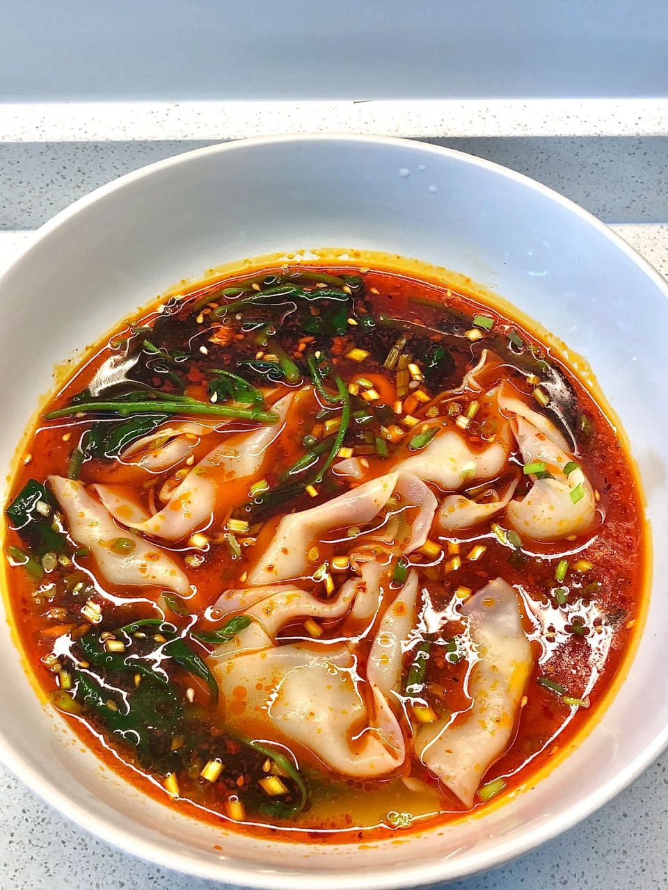 巨巨巨好吃的家庭版红油抄手 超级香的麻辣红油抄手做法来辣,四川人