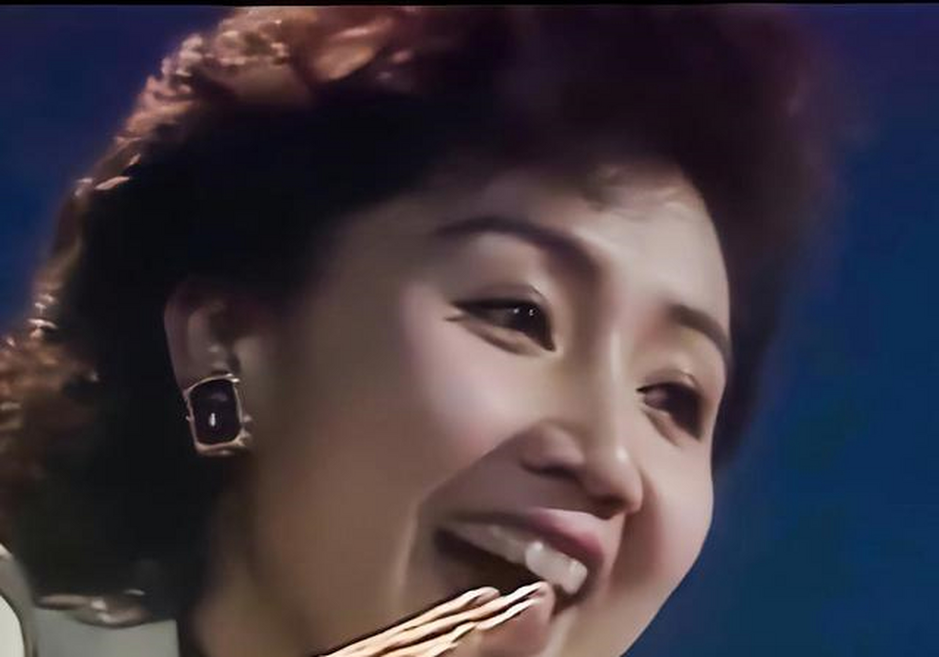 1986年春晚,張德蘭一曲《春光美》,為我們留下了至今都難以忘懷的經典