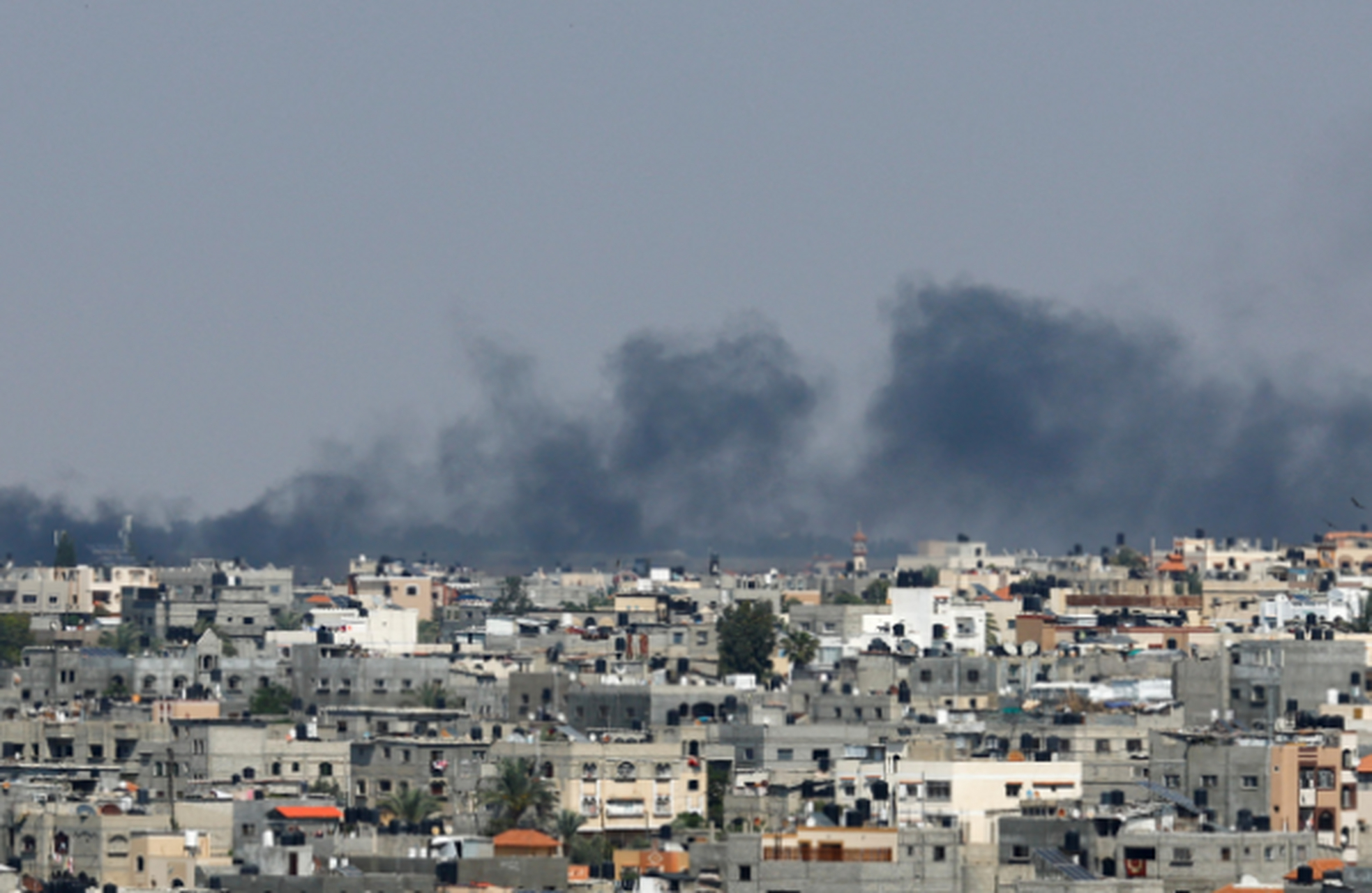 以军再次空袭加沙地带 造成多人死伤,当地时间9日,以色列国防军证实