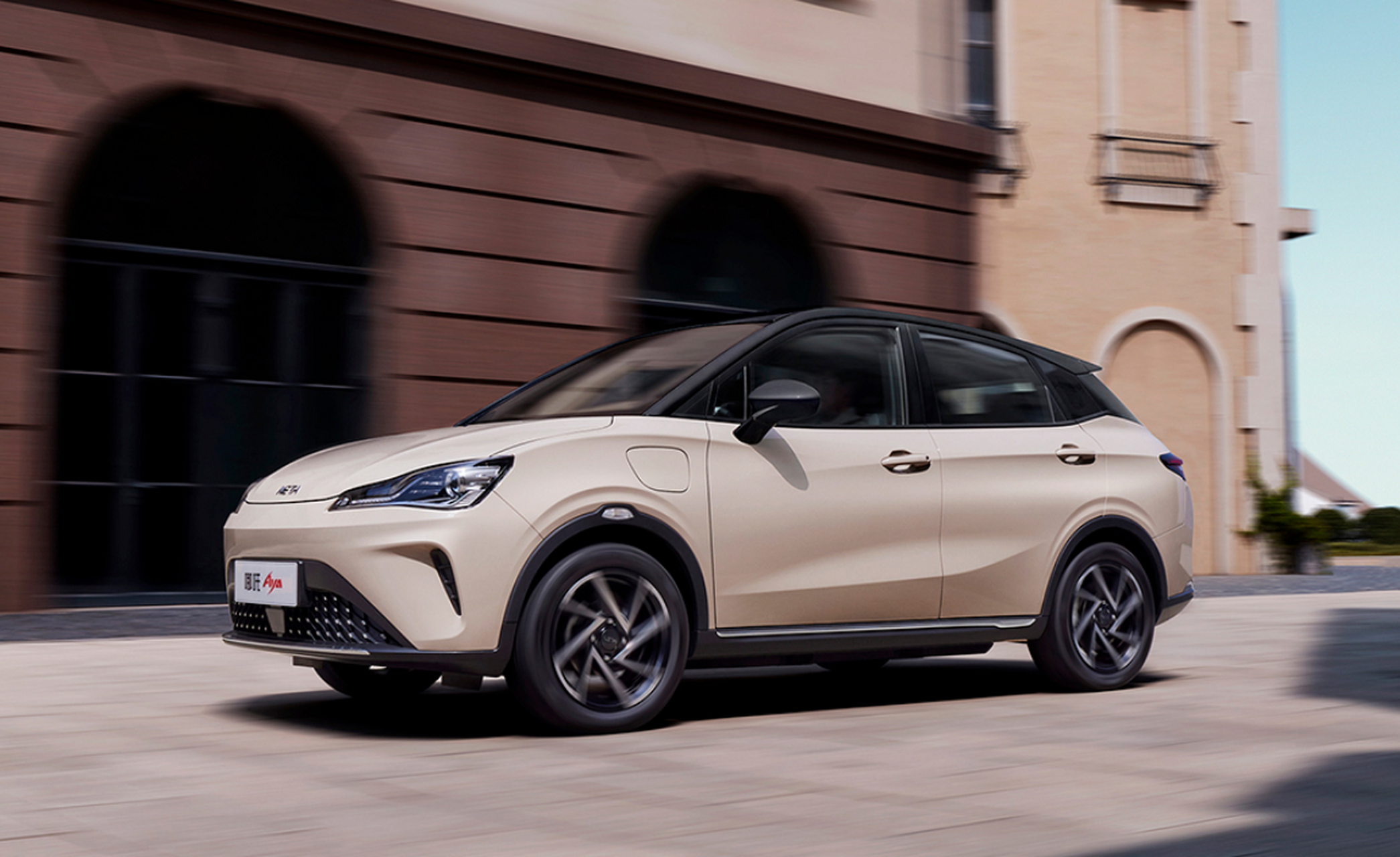 该车型具体参数,配置,性能,价格将于8月上旬正式发布.