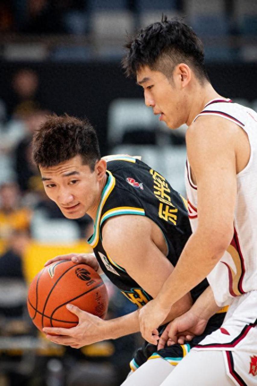 当所有人的注意力都在国家队赵继伟和赵睿身上的时候,孙铭徽悄然打出