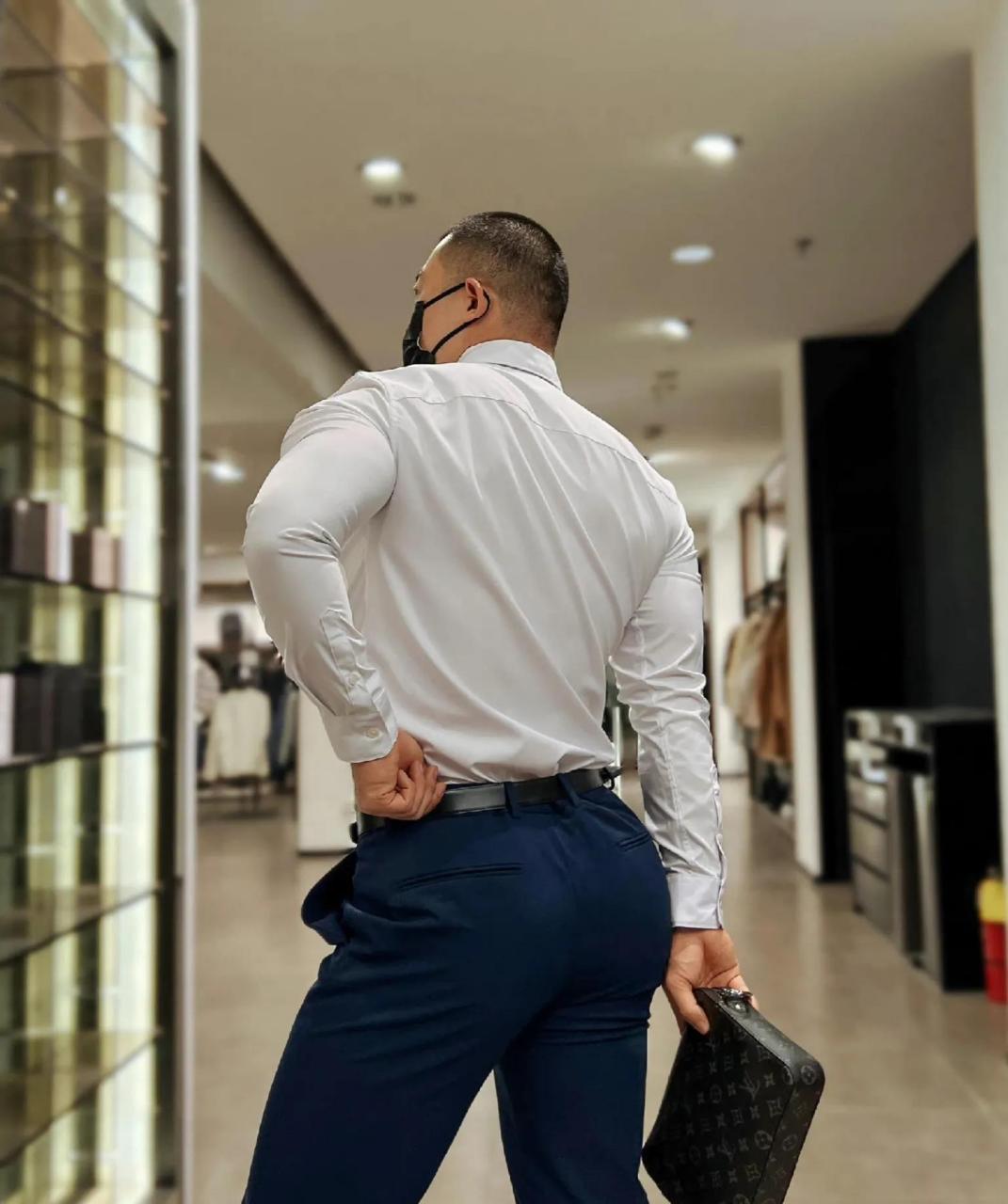 之前一直认为东北的个头也高,上了大学才发现东北的男生反而不怎么高