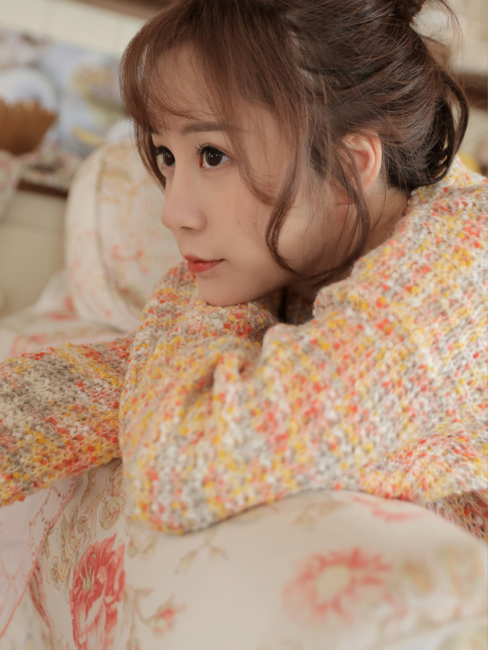 橘子汽水少女写真 将生活嚼得有滋有味,把日子过得活色生香,往往靠的