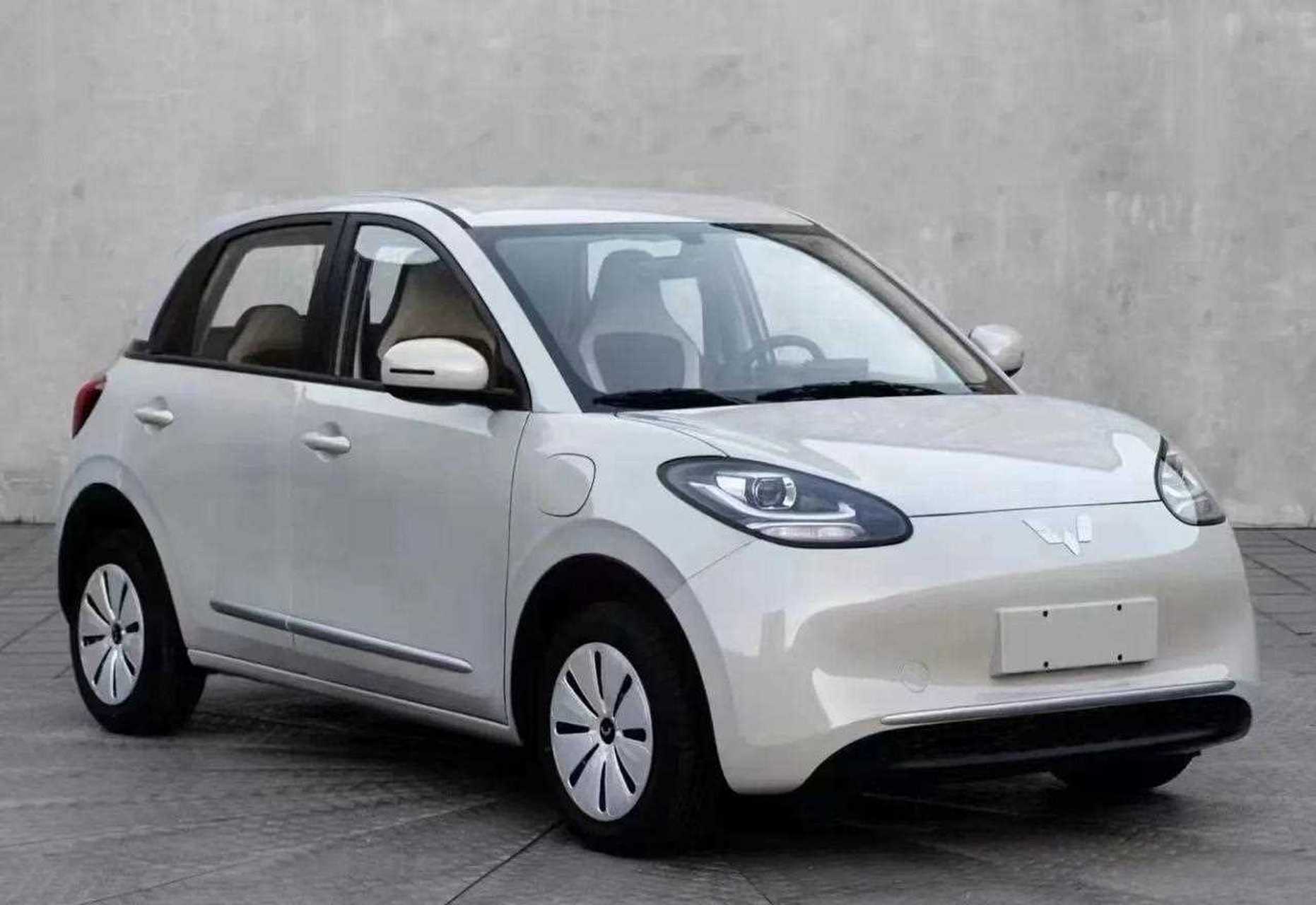 五菱这新车缤果有点意思,欧里欧气的