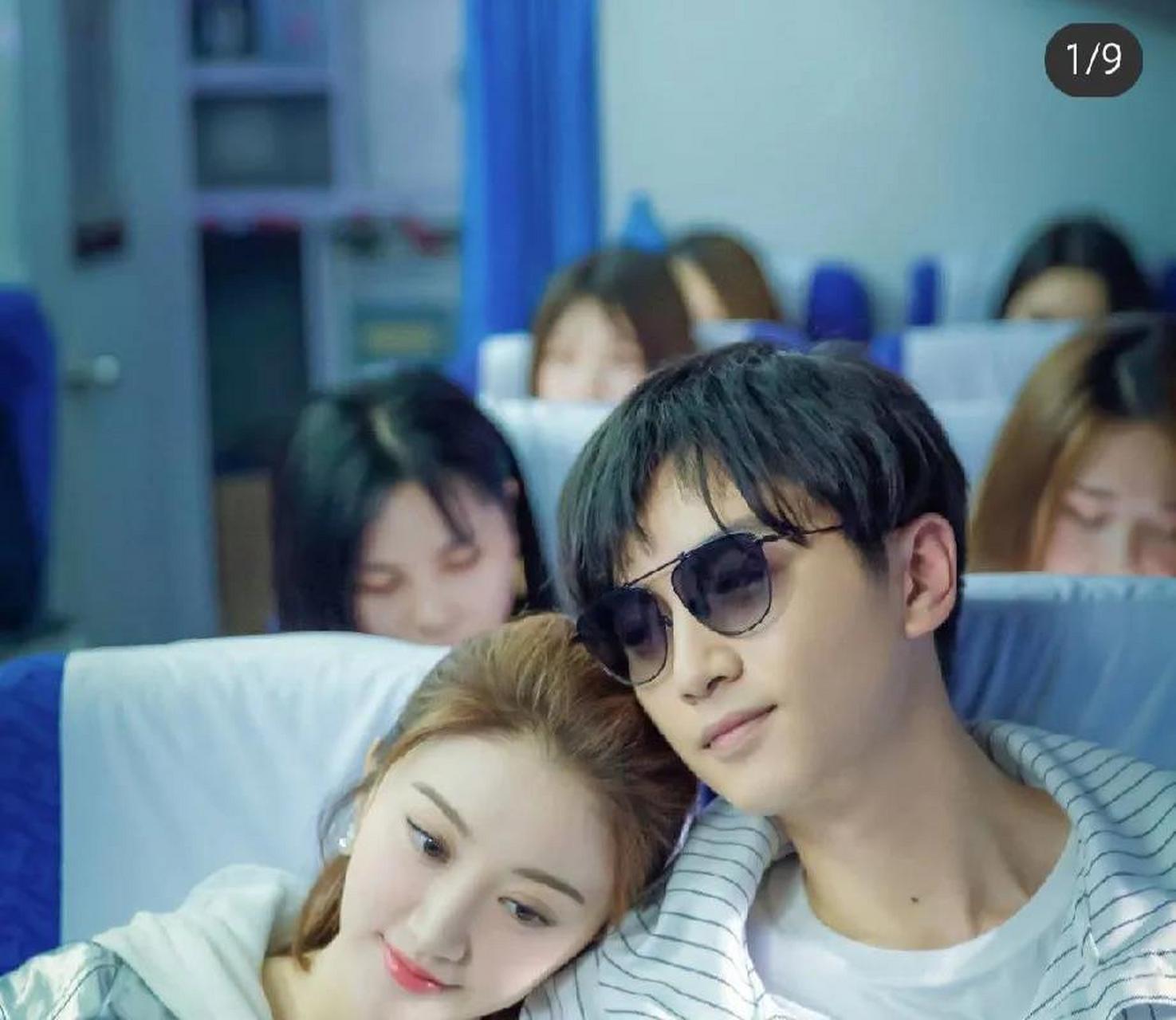 我不是他的粉,但很奇怪,我喜欢看他拍的剧,陈晓  景甜在一起!