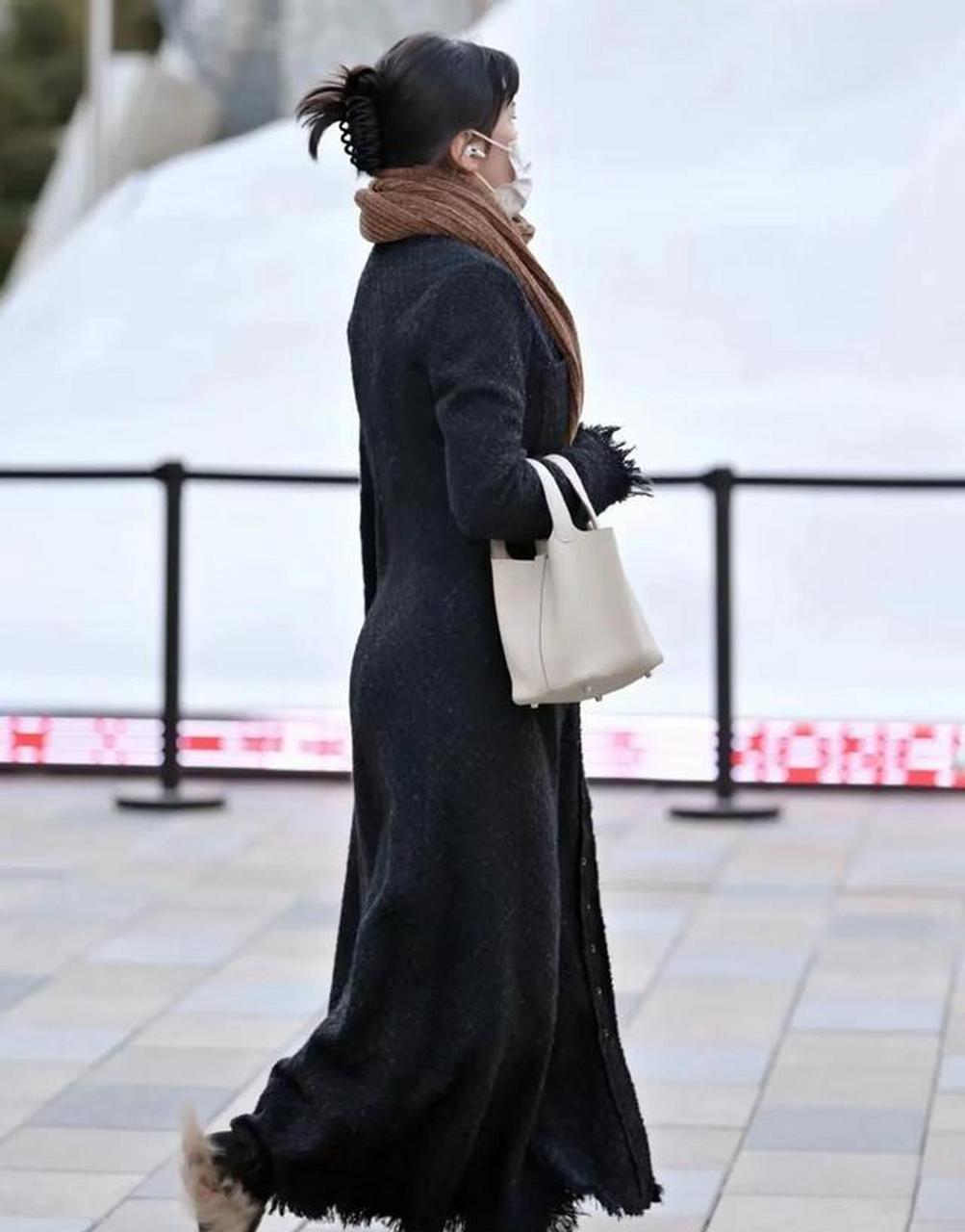 看街拍 识包包:10组hermès picotin lock爱马仕菜篮子穿搭