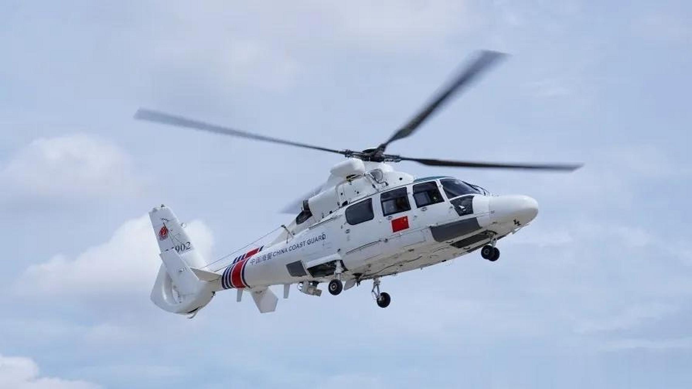 中国海警舰机协同海洋强国路中国海警