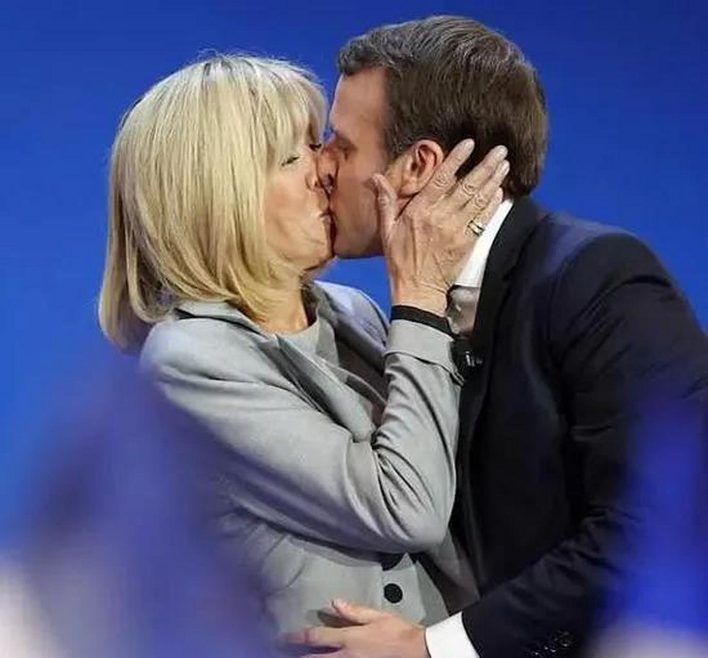 再研究一下法国总统马克龙夫人咱就睡觉[我想静静] 实话讲,布丽吉特的