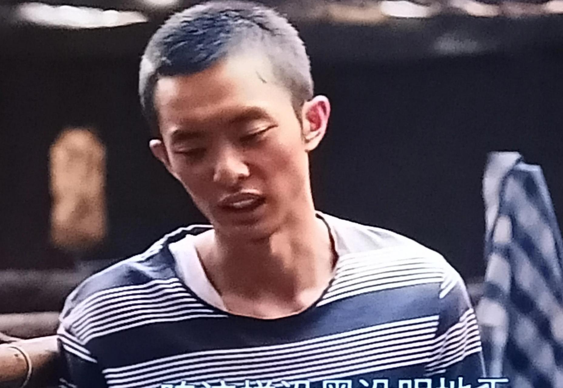 《山海情》里马得宝,一场寻找尕娃的出走后,半年时间得宝成熟了,归来