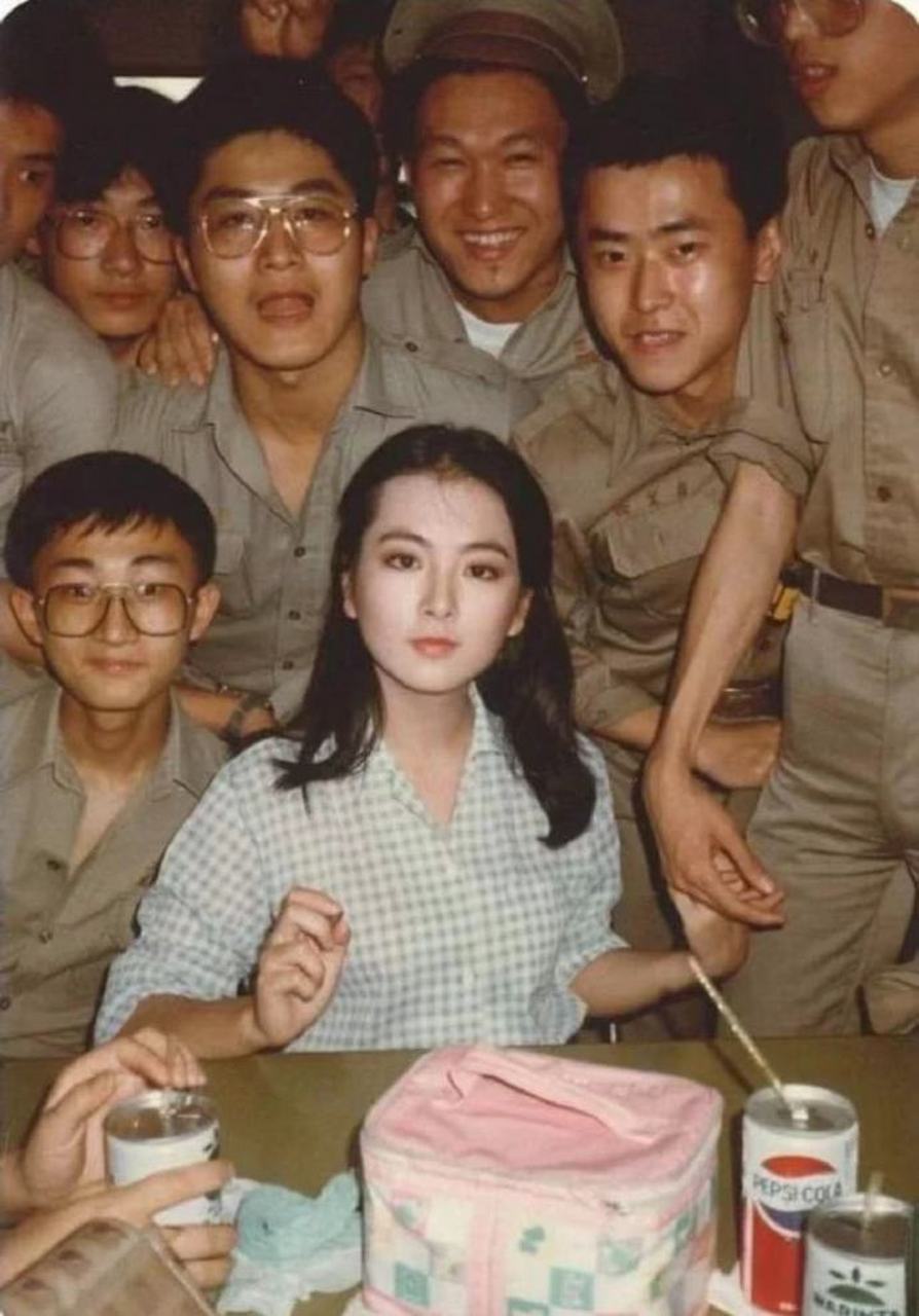 拍摄于1986年,23岁的台湾女演员赵永馨