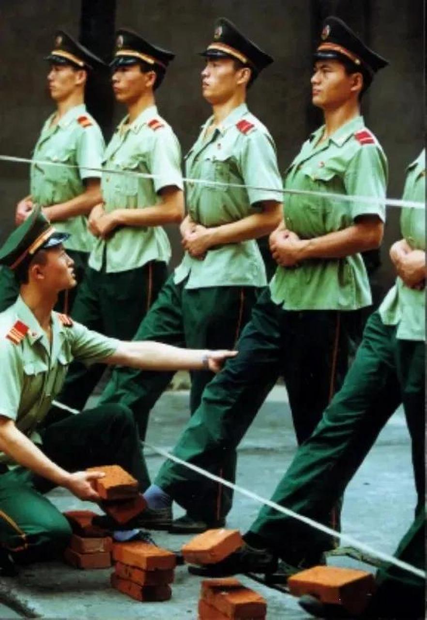 90年代武警图片