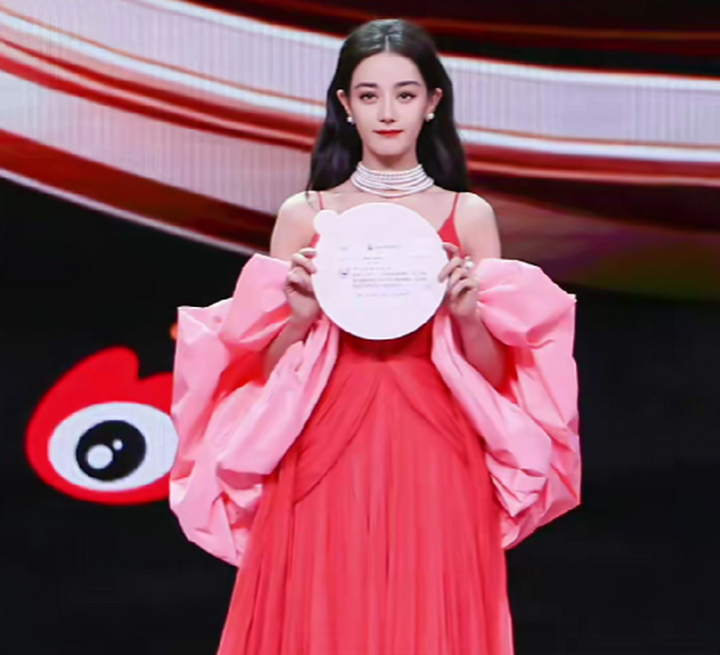 迪丽热巴•迪力木拉提是你心目中理想的姑娘吗