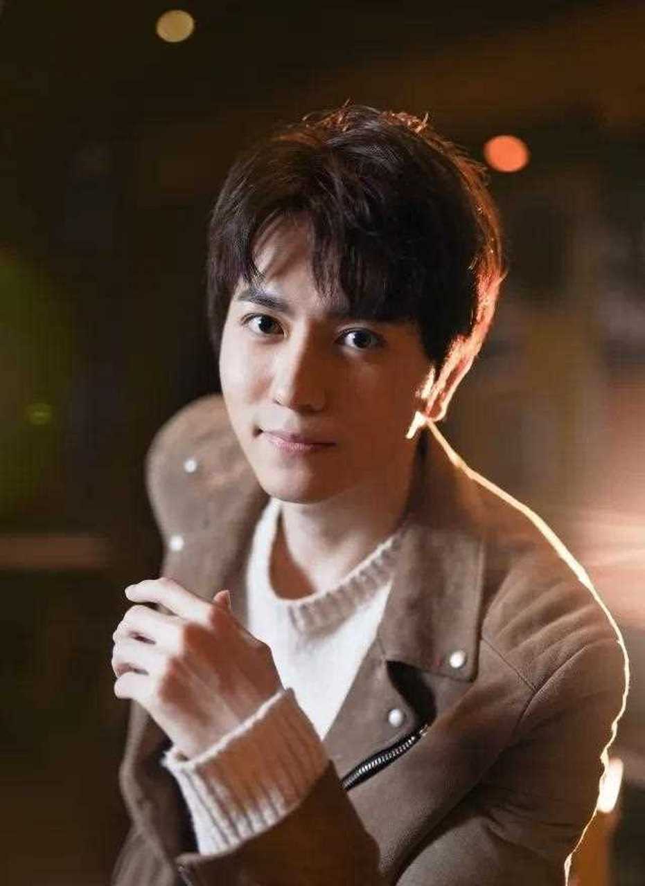 [生日蛋糕] 今天介绍一位中国台湾男艺人陈玺安,出生于台北,凭借自身