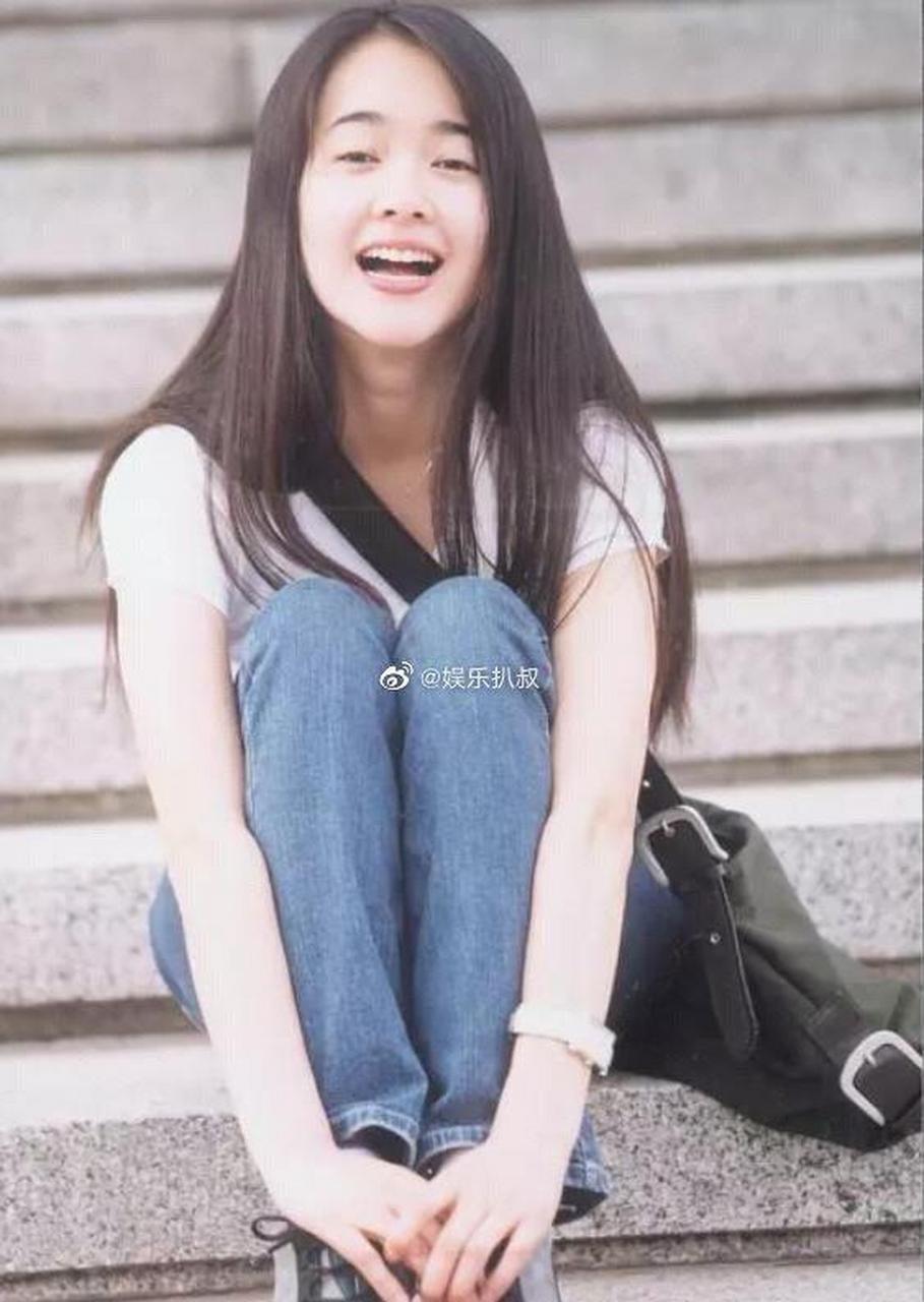 gif创作人# 中年左小青长得像杜华?