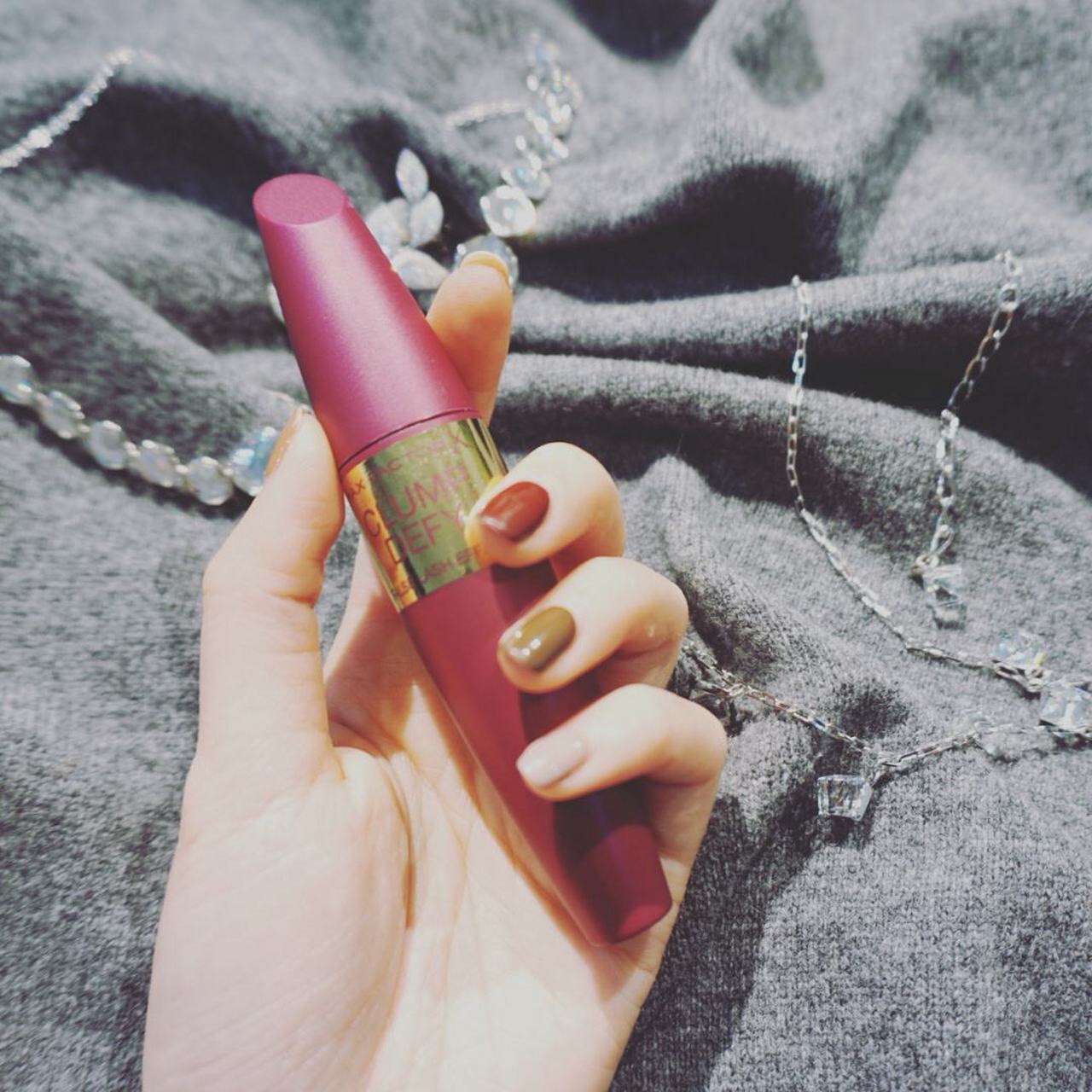 蜜丝佛陀睫毛膏 睫毛稀疏的可以试试这一款,颜色浓密,让睫毛看上去