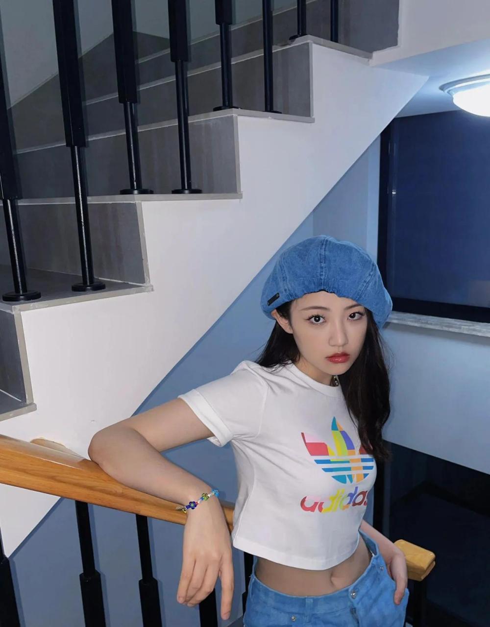 gif创作人# 她叫吴佳怡,黑龙江姑娘,毕业于中央戏剧学院表演系,现是