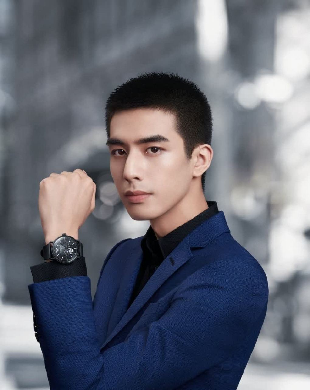 宋威龙#果然帅哥留着头发也是帅的~?[抠鼻]