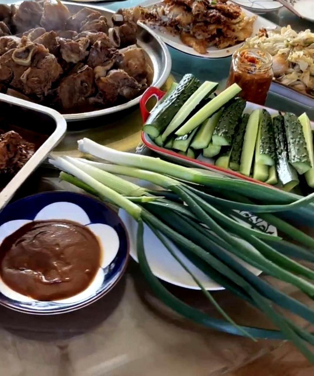 这道东北人的家常菜看起来很美味.