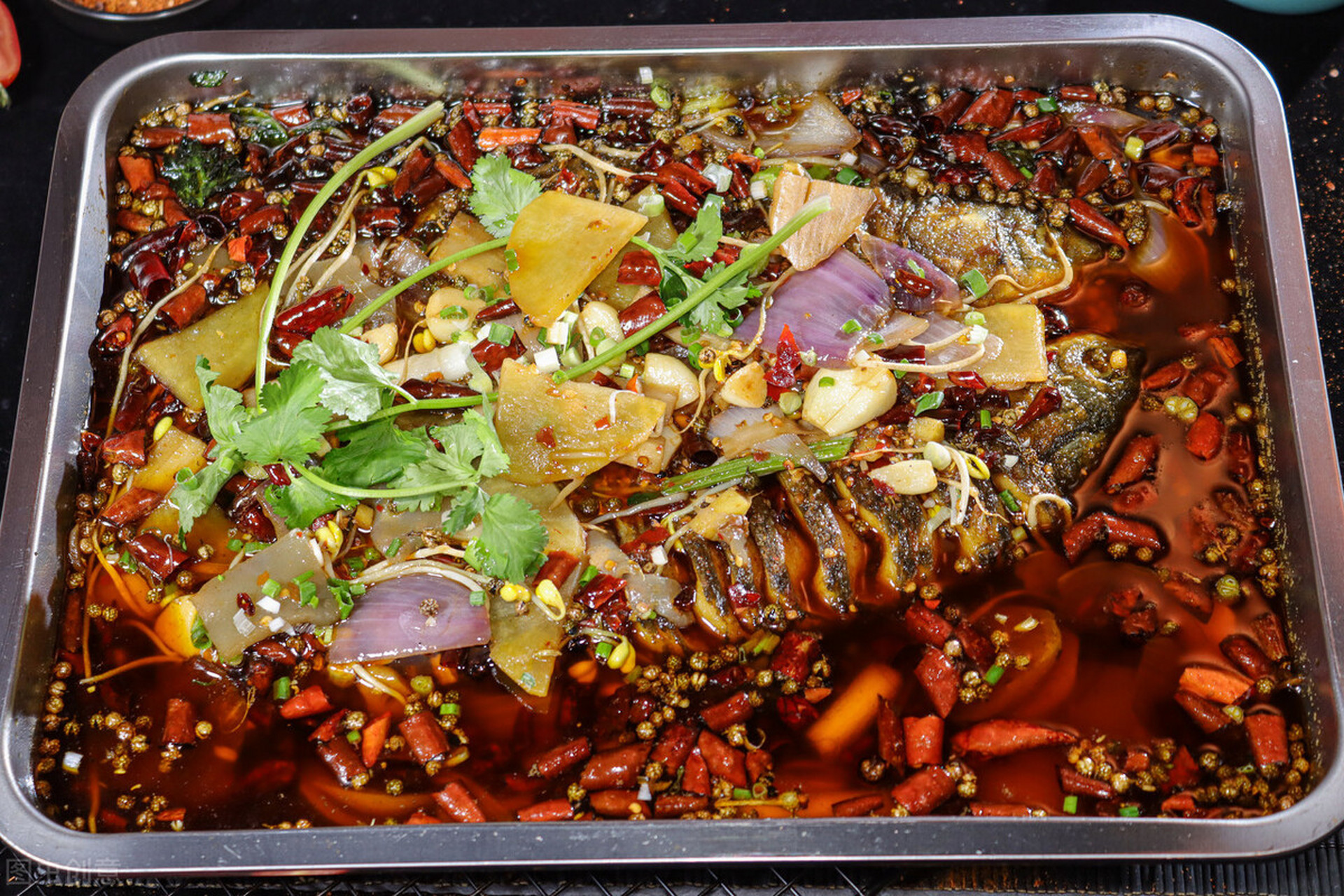 还有谁不知道,到处火爆的万州烤鱼,其实是巫溪的～我给你们讲,以前