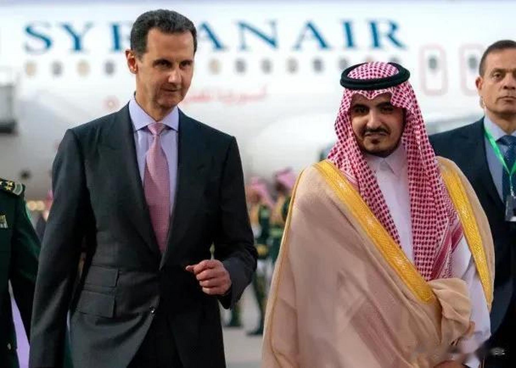 叙利亚总统巴沙尔今天早些时候抵达沙特阿拉伯,准备出席阿拉伯联盟
