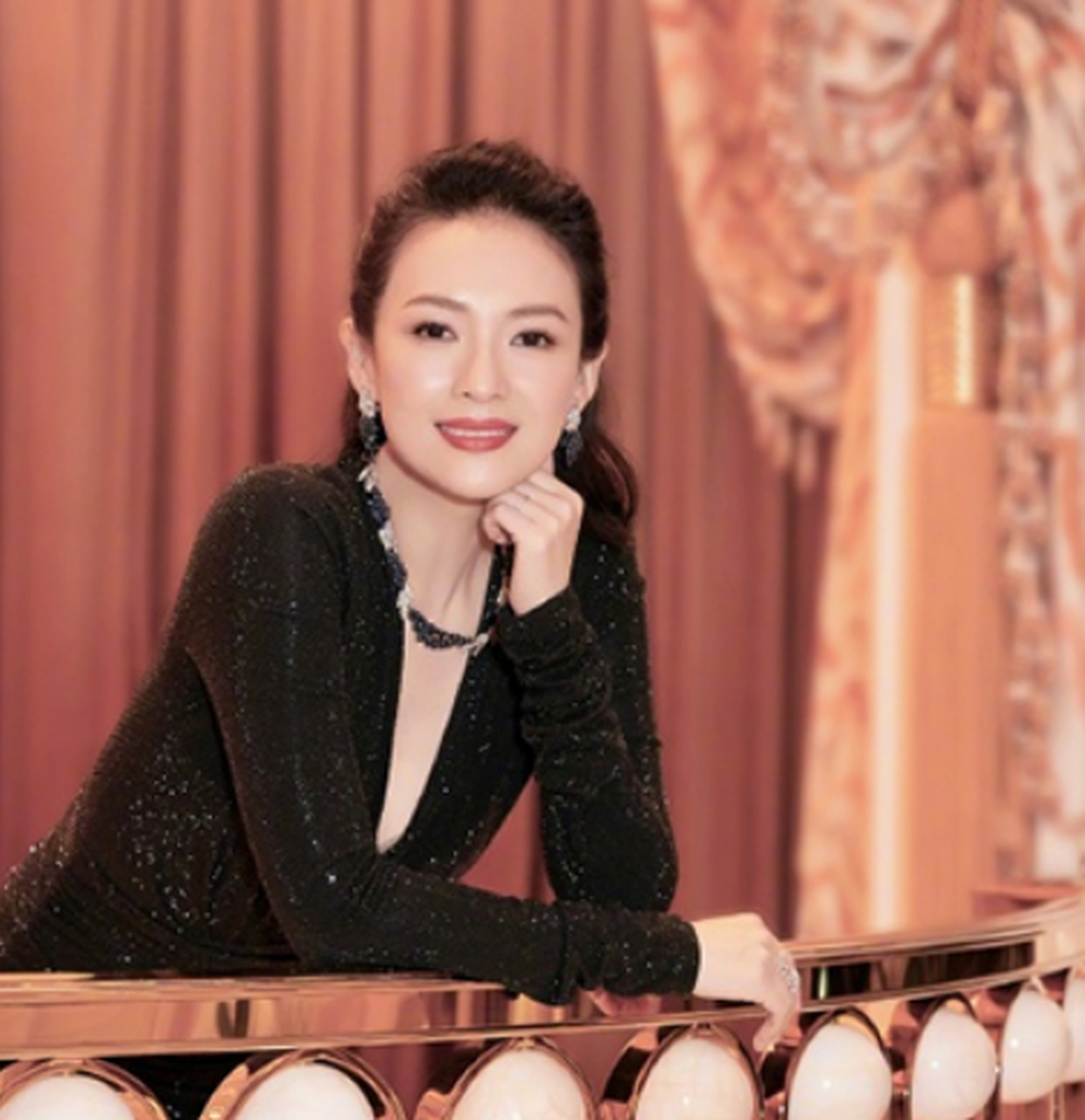 天后章子怡的2500亿的资产投资版图:北京的私人豪宅引人注目,它建立在