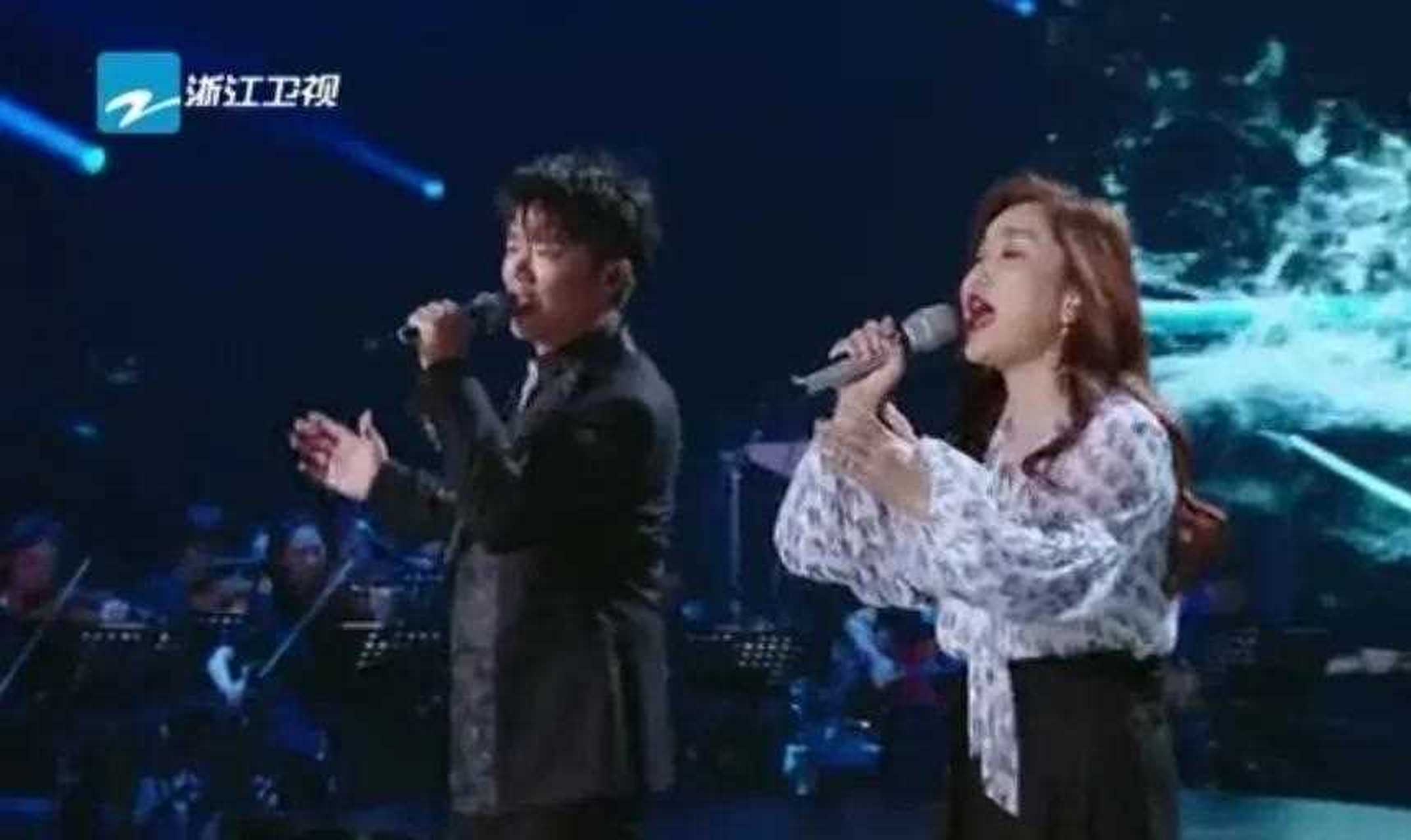 阿宝出了一首《农业重金属》,歌词赤裸裸地写道"你有你的,我有重金属"