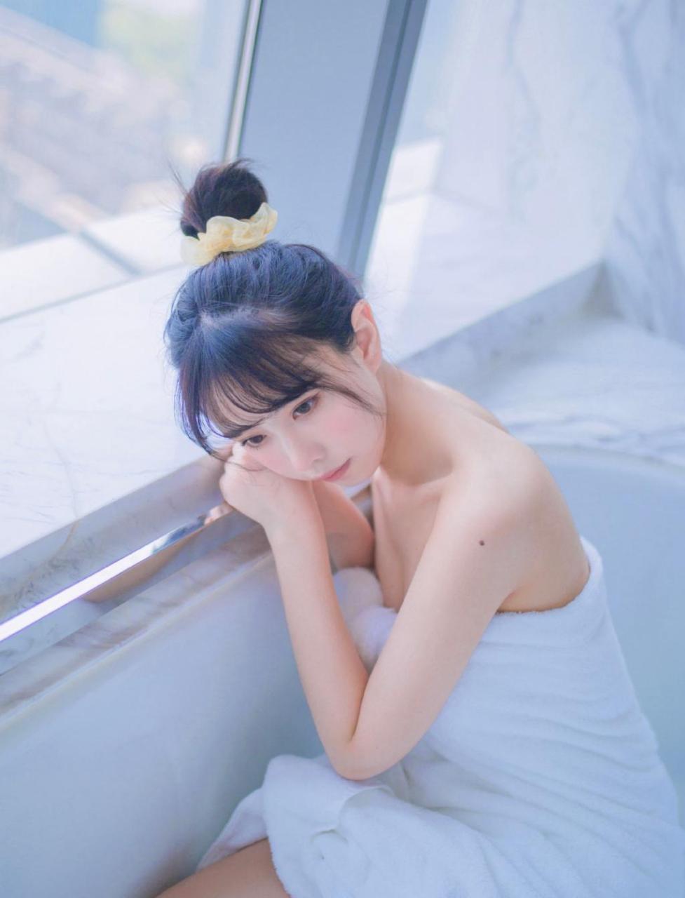 清纯唯美的女孩私房写真照,好清新的妹子