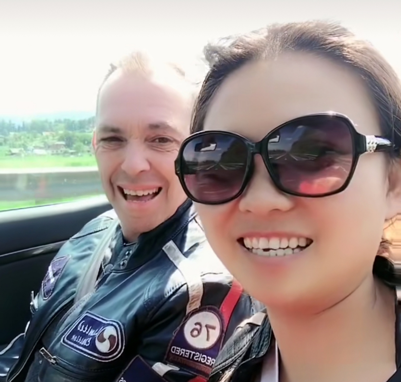 走出大山的吴佳明心里一直挂念女儿 走出大山的吴佳明心里一直挂念