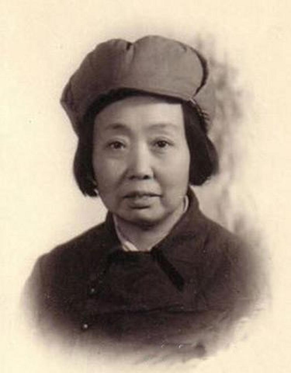 百家号星火计划# #老照片# #摄影# 杨厚珍,1934年10月参加中央红军