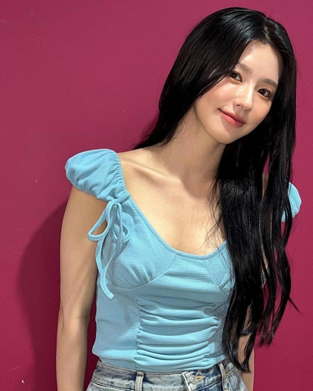 美延ins更新美照 gidle回归  queencard  赵美延