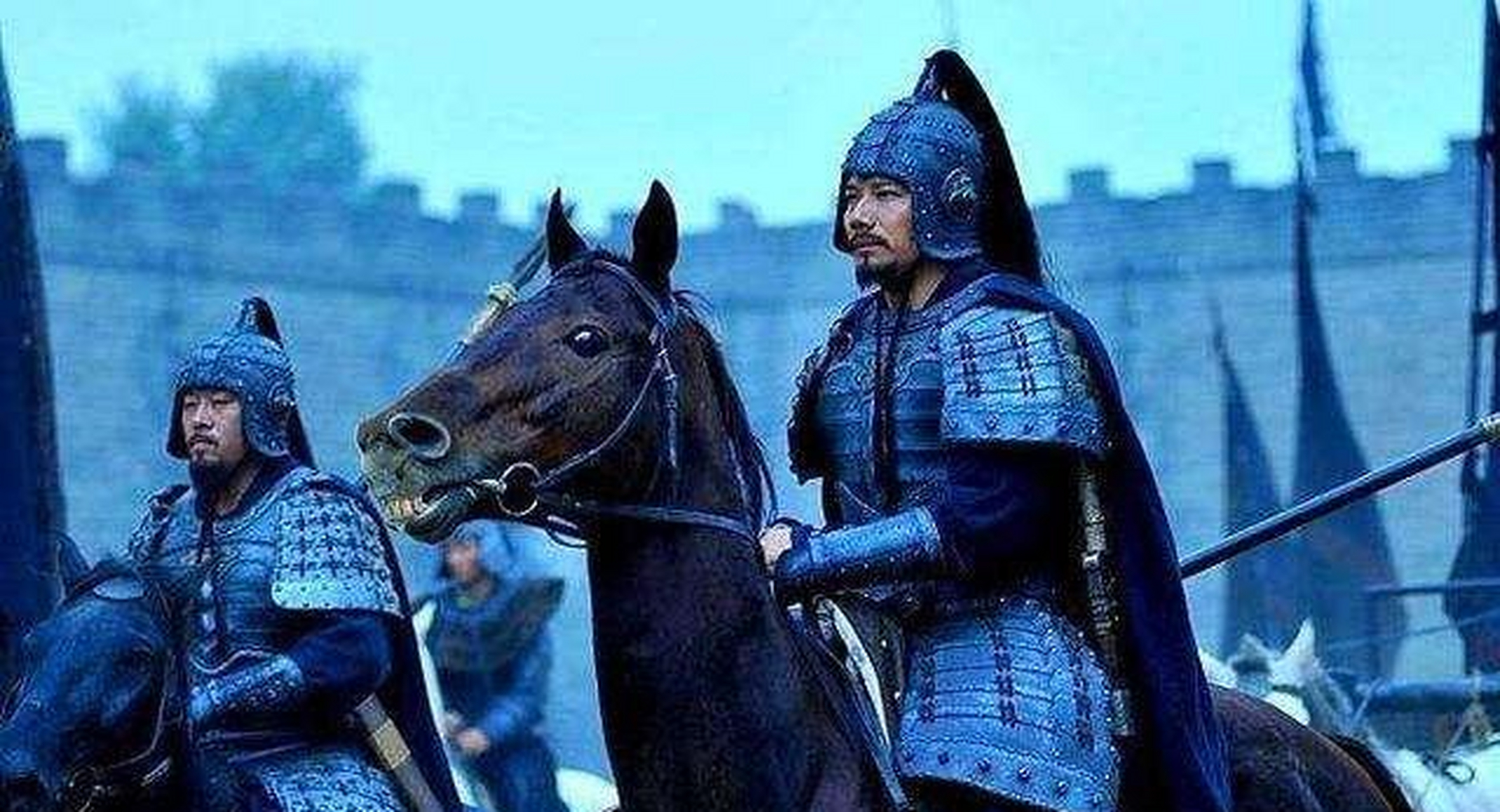 我被朝廷征为典军校尉,便改了想法,想为国家讨伐贼寇,建立功勋,希望死