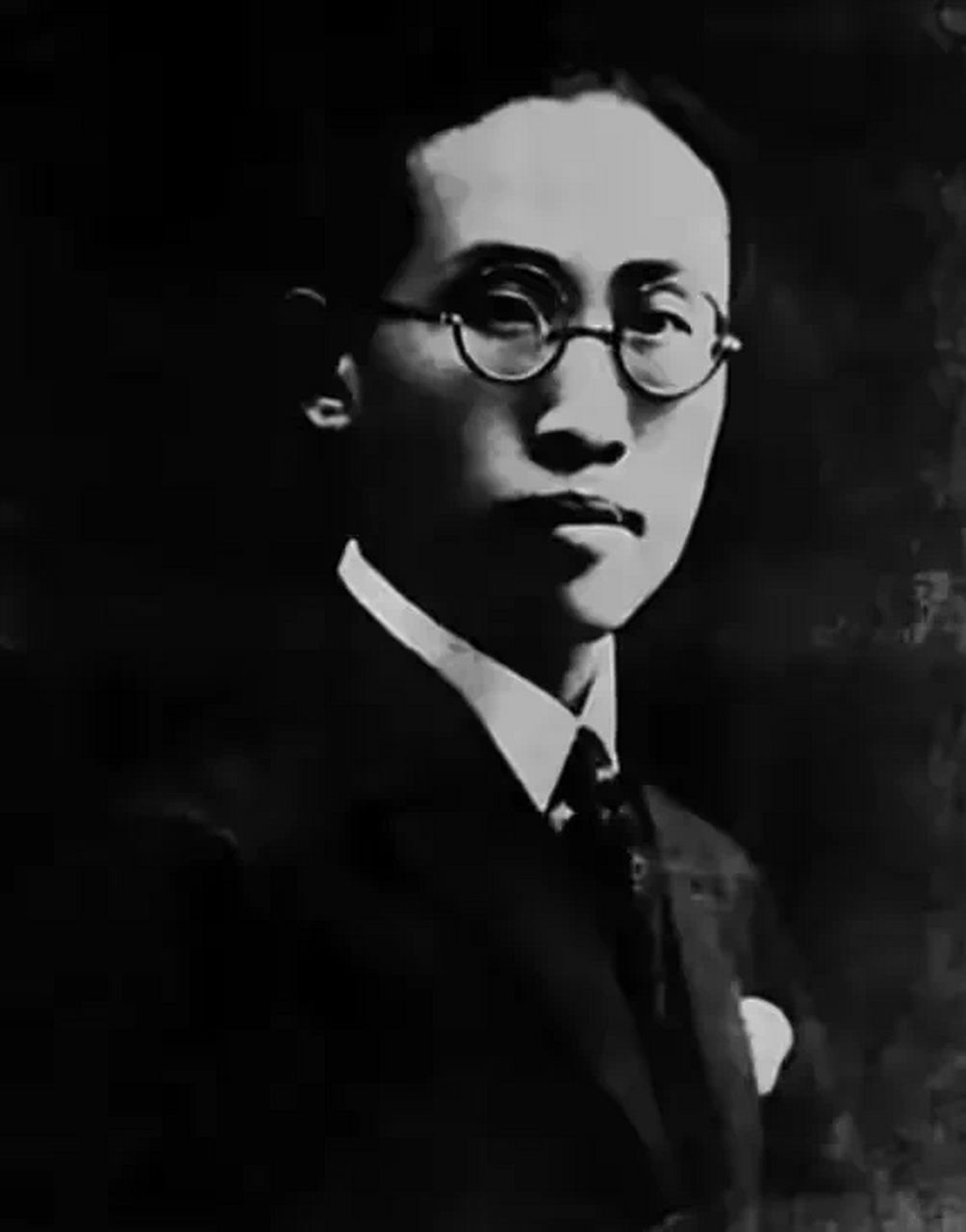 一代才子朱湘为何跳江自杀,妻刘霓君出家 1933年,才子朱湘跳江自杀,他