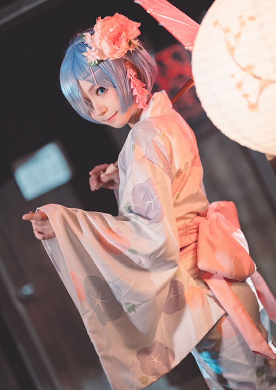 show《re:从零开始的异世界生活》中"雷姆"小妮子的一组绝美夜景cos