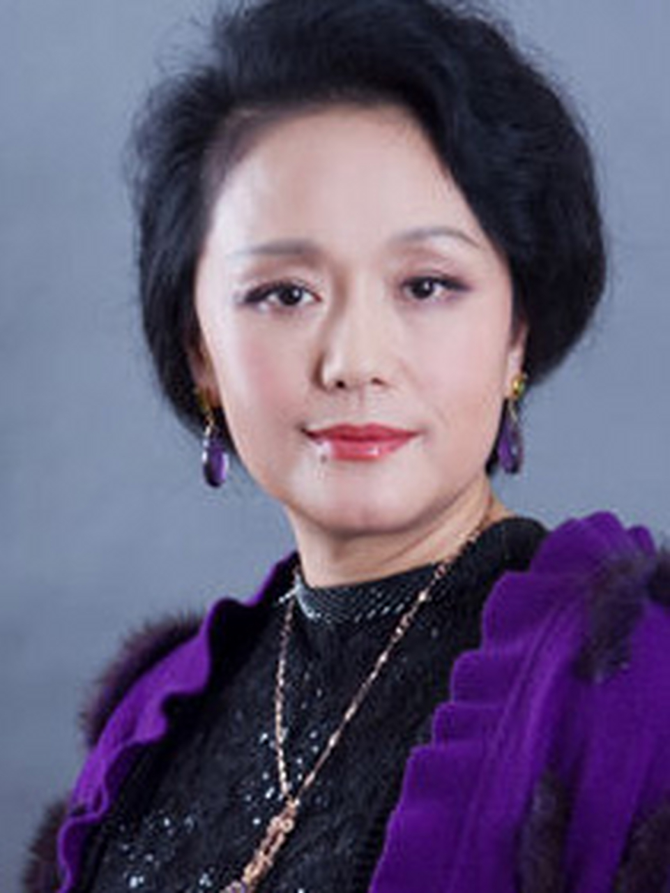 廖学秋一气之下扯掉了他们身上的被子,第二天就跟丈夫离了婚,连儿子都