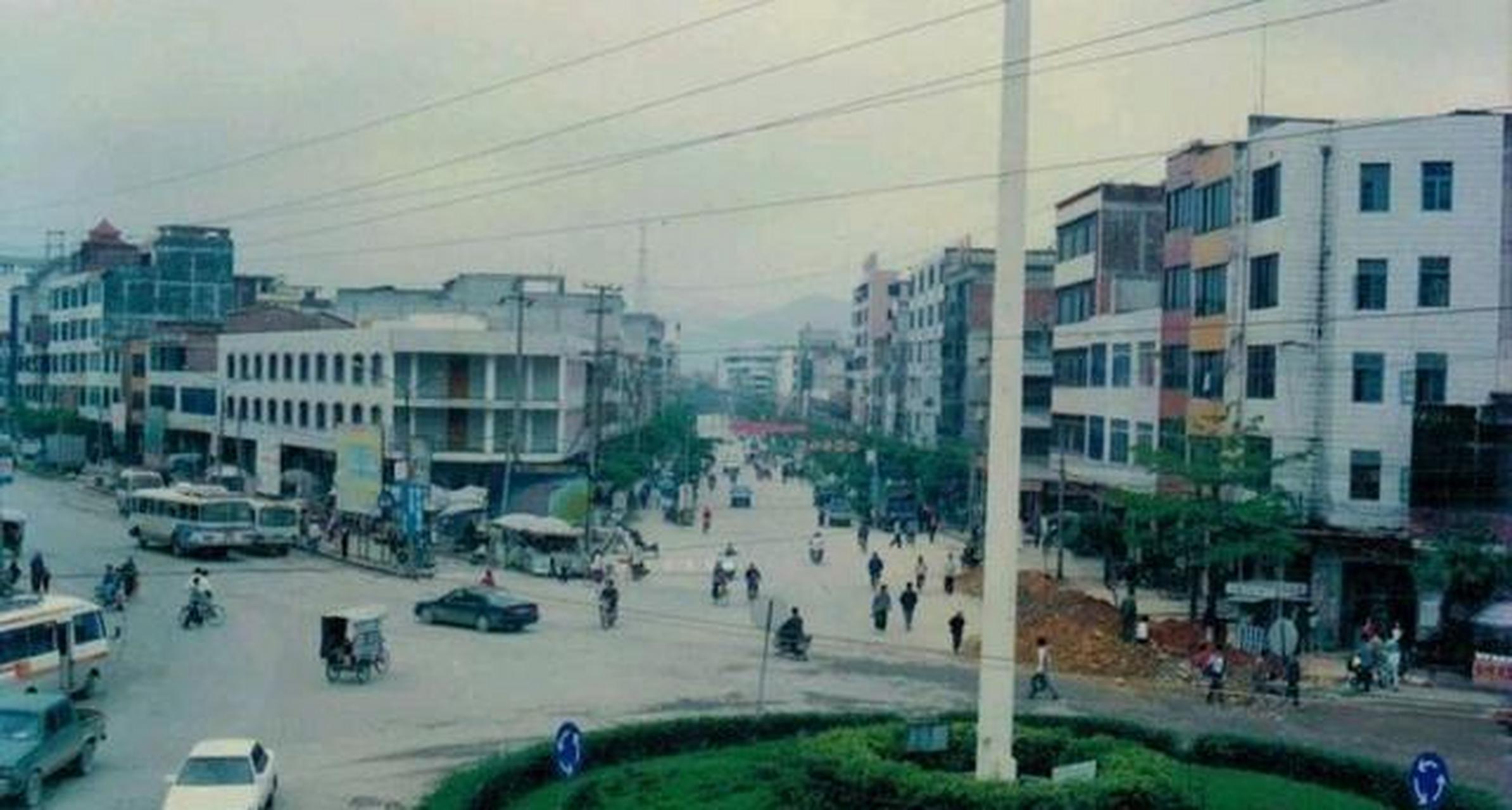 领动计划# 【家乡老照片】九十年代的广西岑溪.