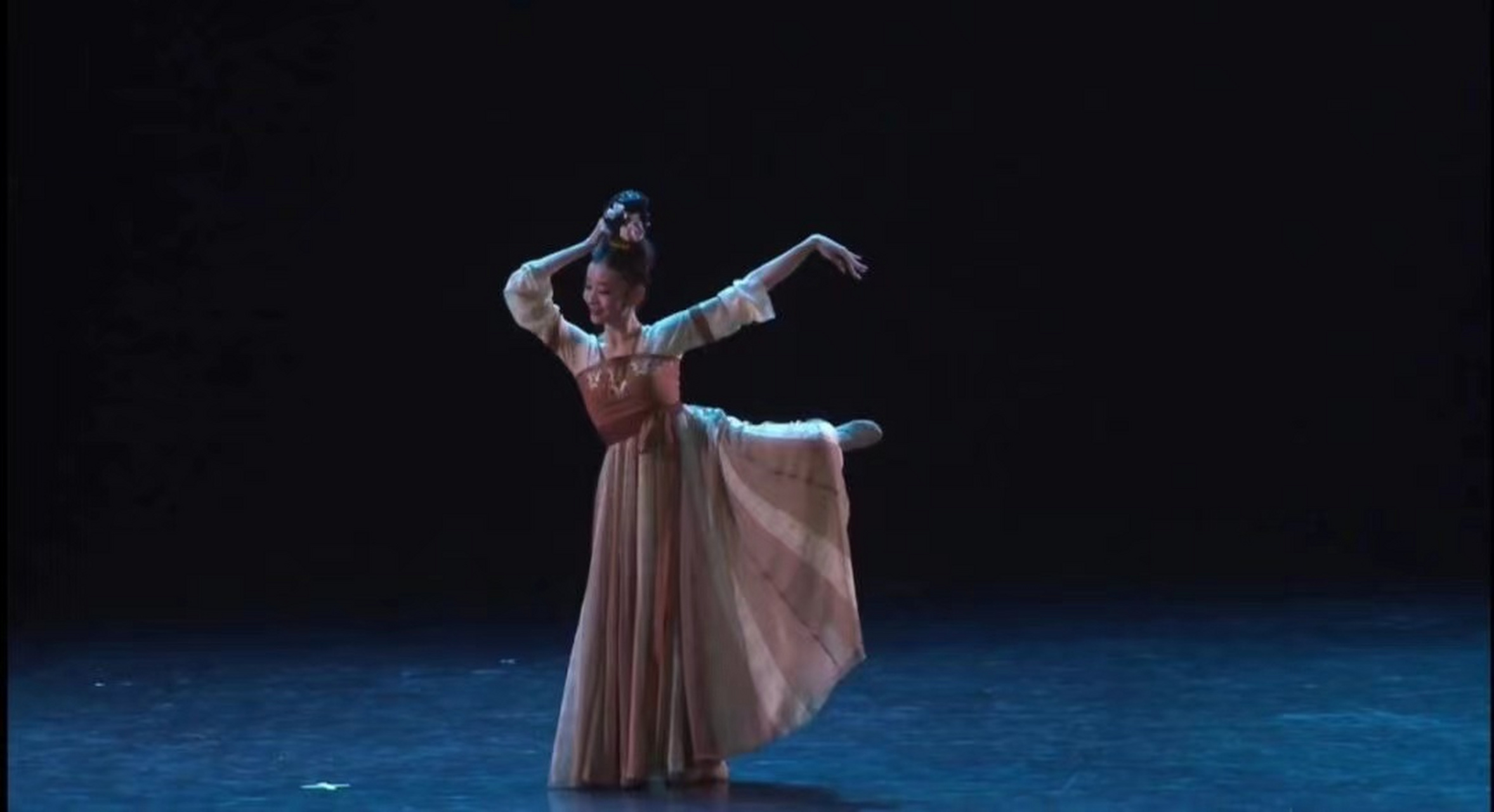 古典舞剧目推荐《寒依疏影》 整体舞蹈节奏偏快,需要相对扎实的基本功