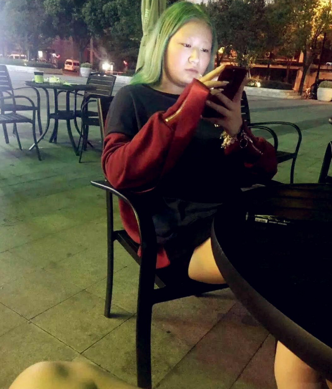 网恋奔现翻车现场.该找个什么借口离开呢