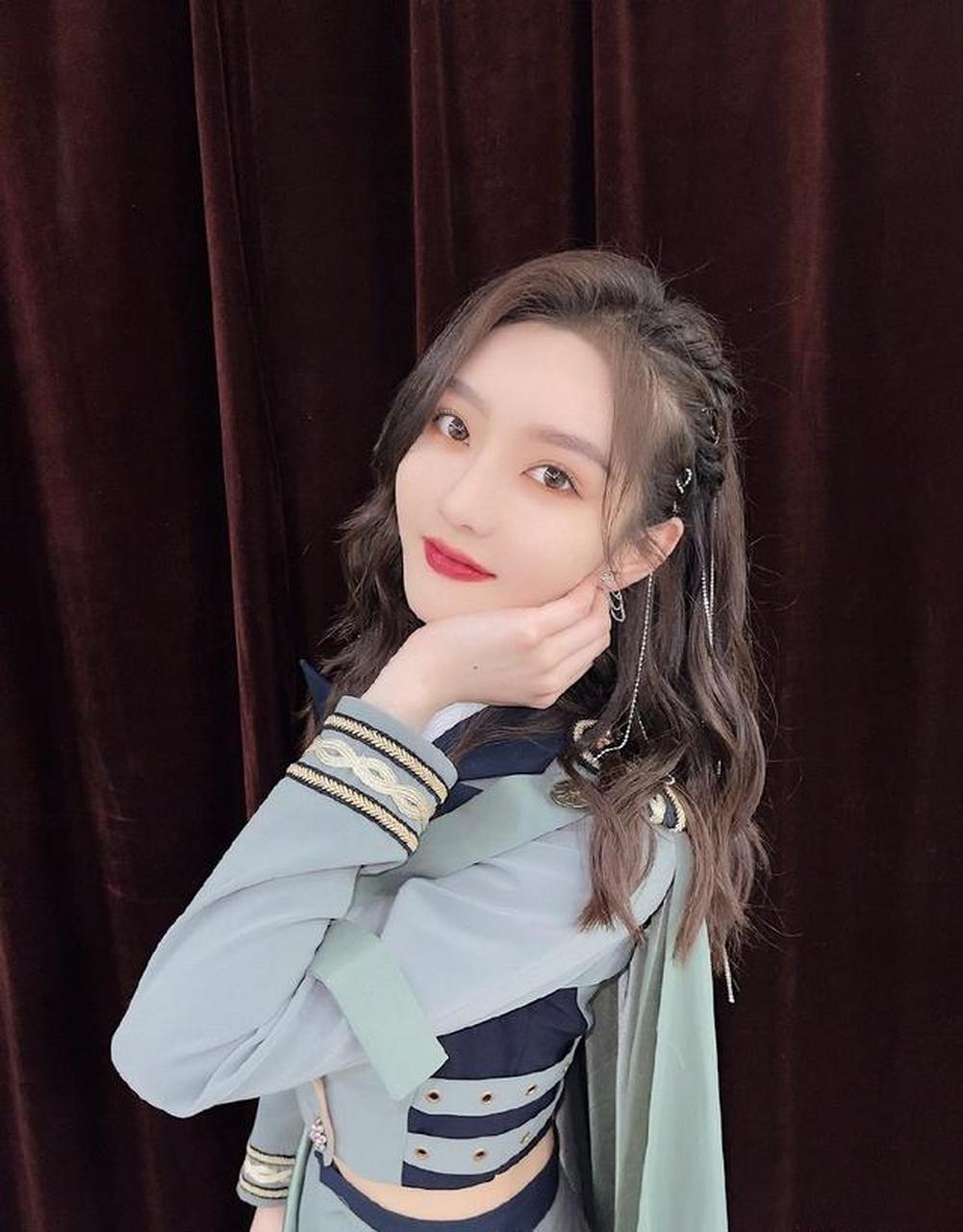 美女snh48-青钰雯迷人美照欣赏,可爱