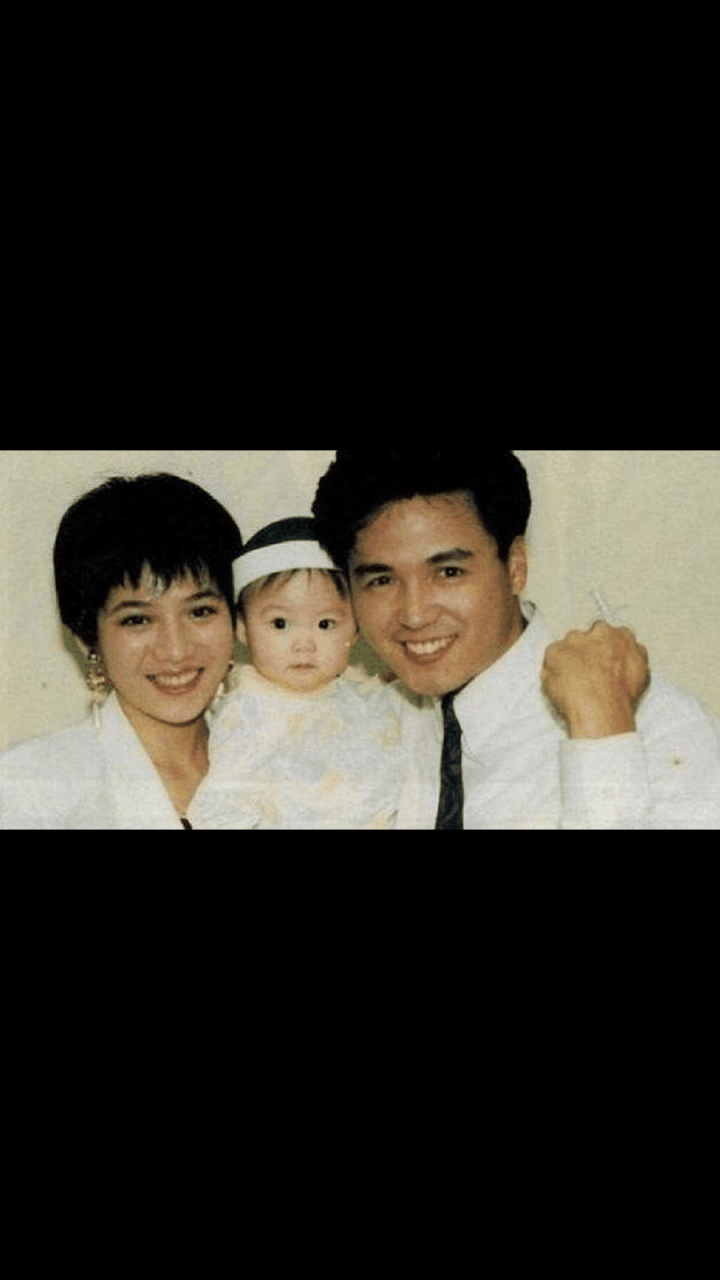 gif创作人# 1月4日,林瑞阳前妻曾哲贞发布动态,称因为前夫的公司出事