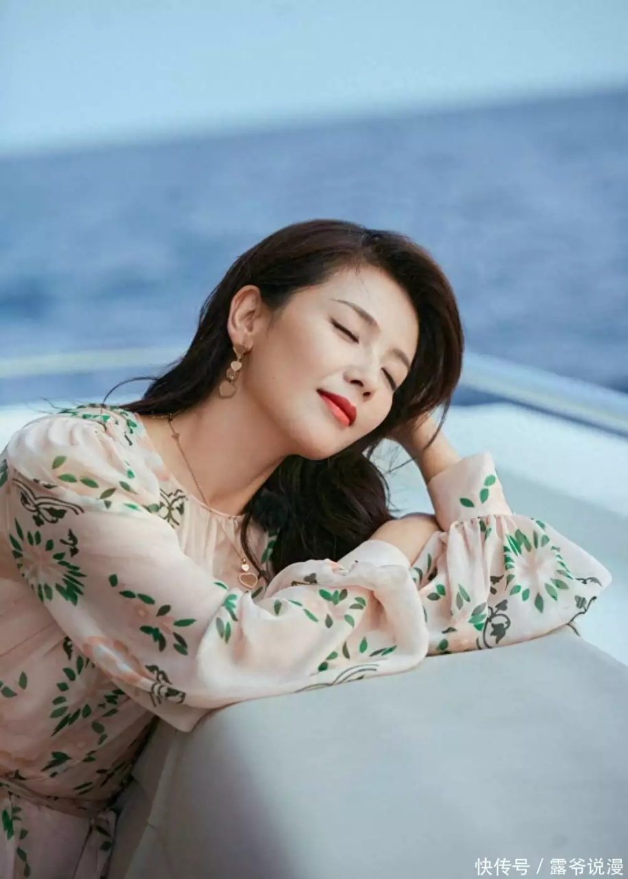 刘涛23部作品统统下架,被称"演艺圈公交车"?