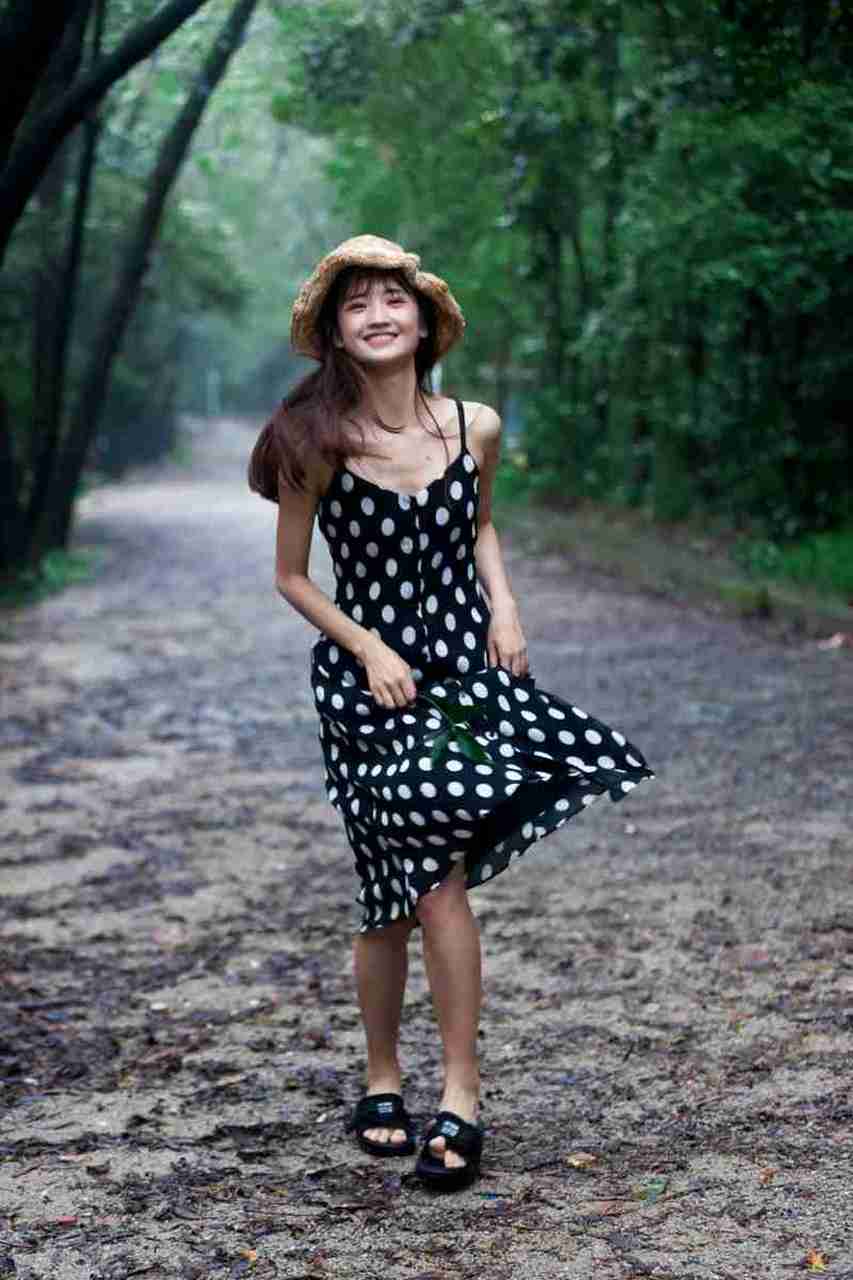 feilin职业模特儿沈梦瑶唯美户外写真