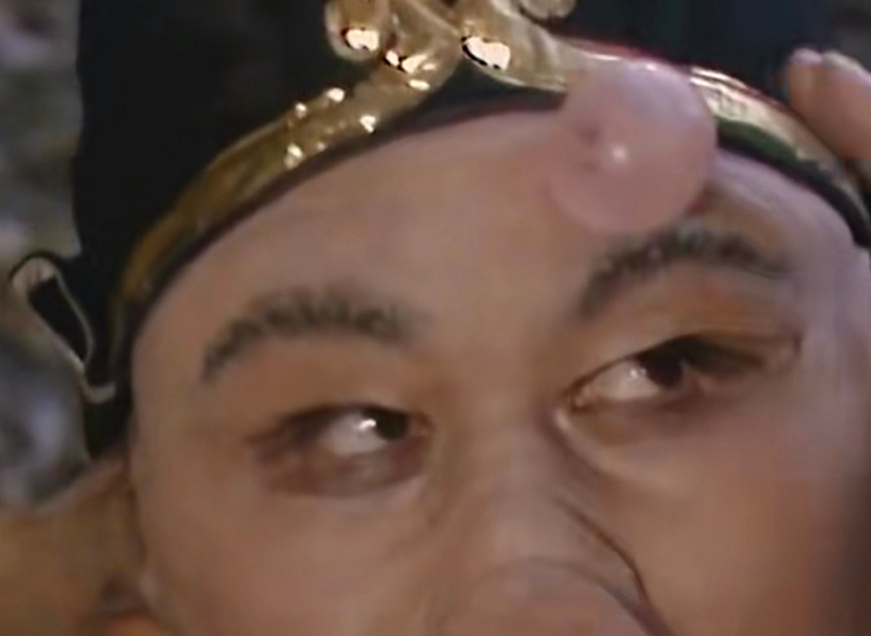 西游记#86版《西游记》女儿国那集,蝎子精在猪八戒头上蛰的这个泡,是