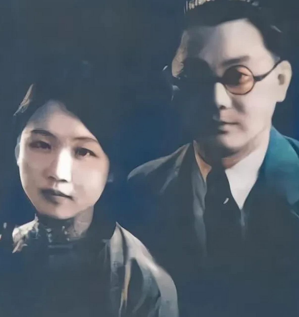 民国时期老照片:"北大校花"马钰与丈夫杨观保的新婚合影.