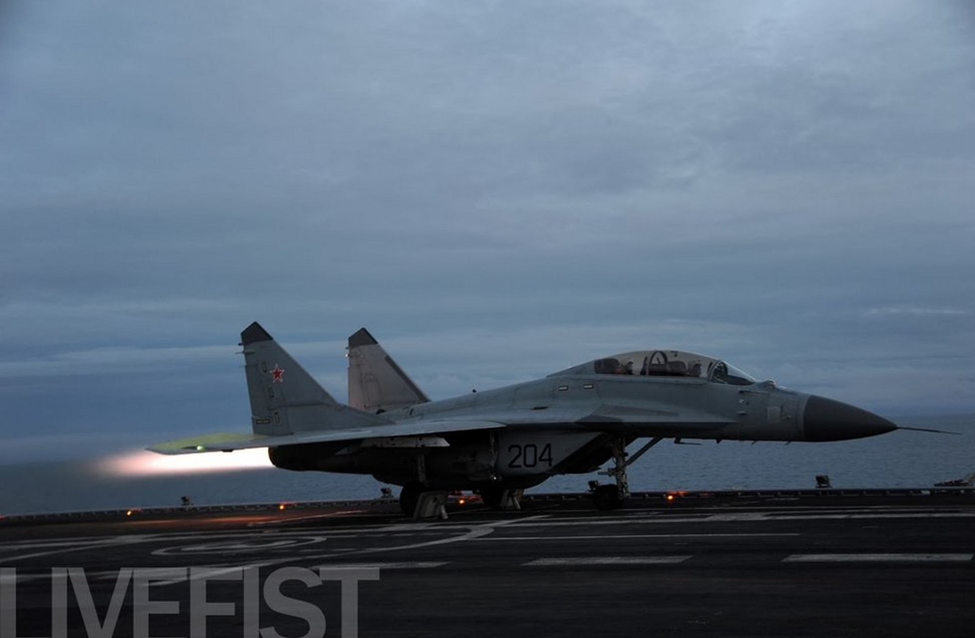 表现不佳,米格29战机一架接一架被击落,印度放弃俄罗斯米格29k舰载机