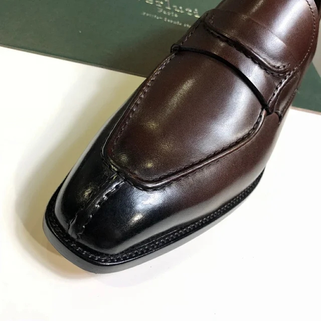 伯尔鲁帝猛牛皮鞋