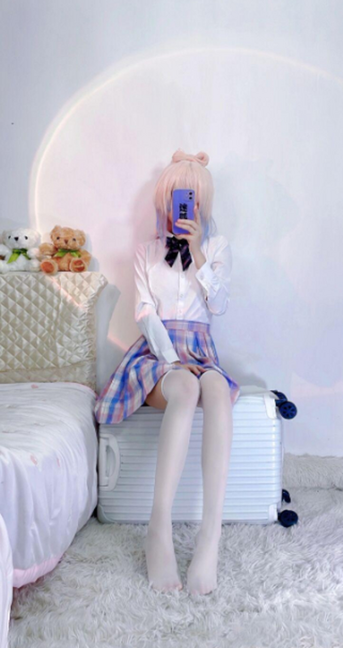 纯欲jk制服,只有配白丝才是永远滴神,喜欢白丝的扣1